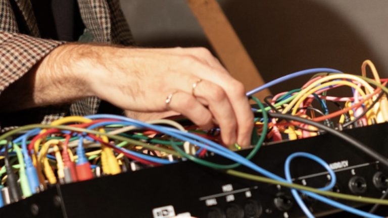 Sähkö-klubi #52: Tästä säiliöstä on hyvä ammentaa